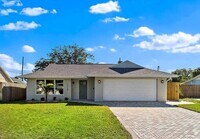 Building Photo - 2318 39th Ave N