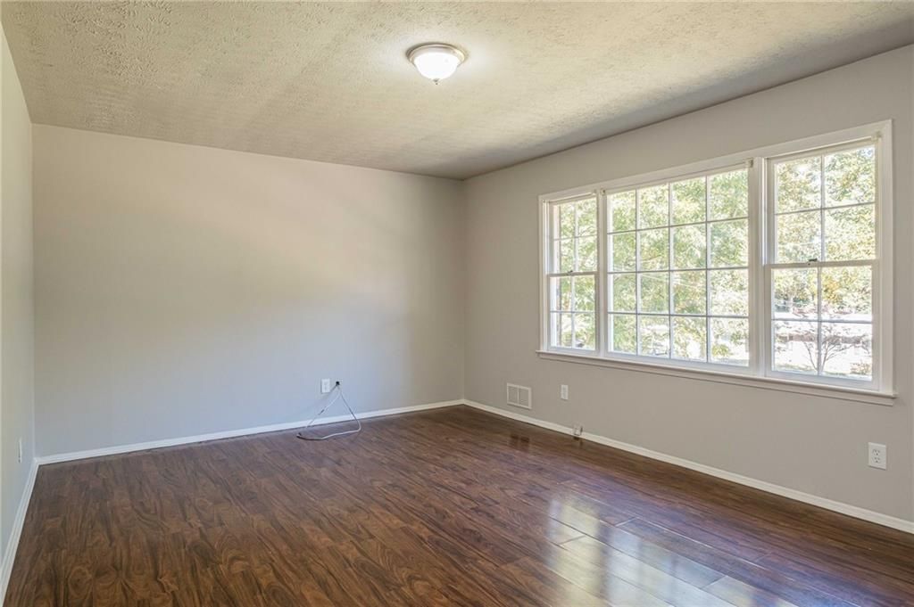 Building Photo - 1798 Dogwood Ct SW