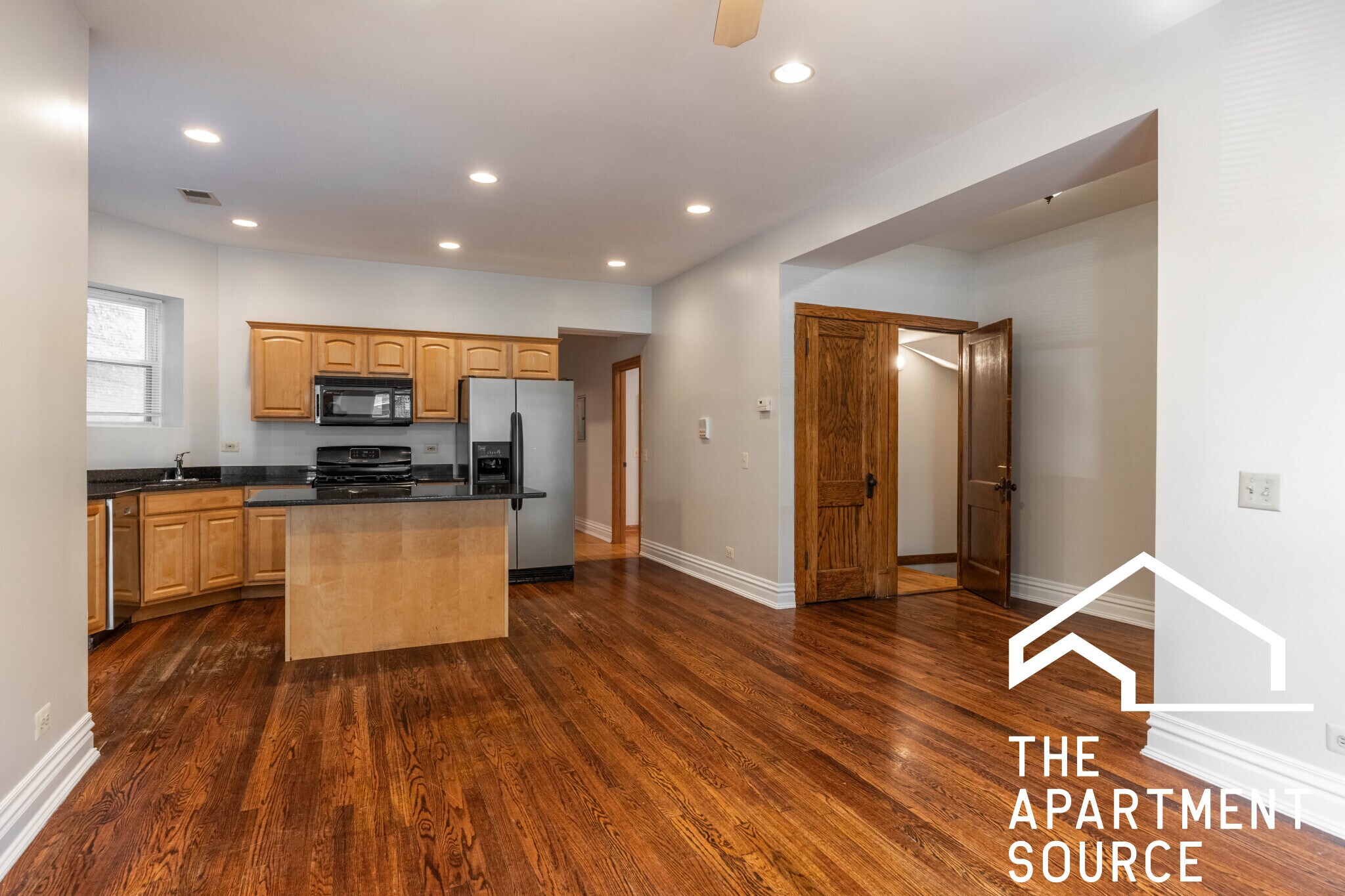 Building Photo - 1010 N Kedzie Ave