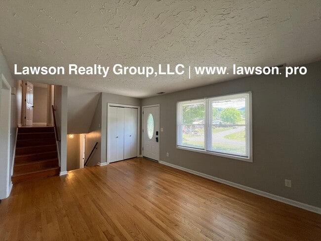 Building Photo - Updated Ranch in Glenvar with Garage and Bonus Room
