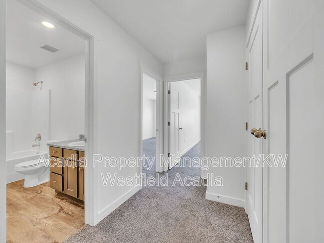 Building Photo - 14844 S Trap Rock Way