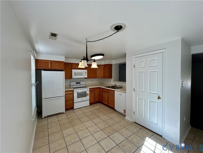 Building Photo - 3063 Montfort Loop