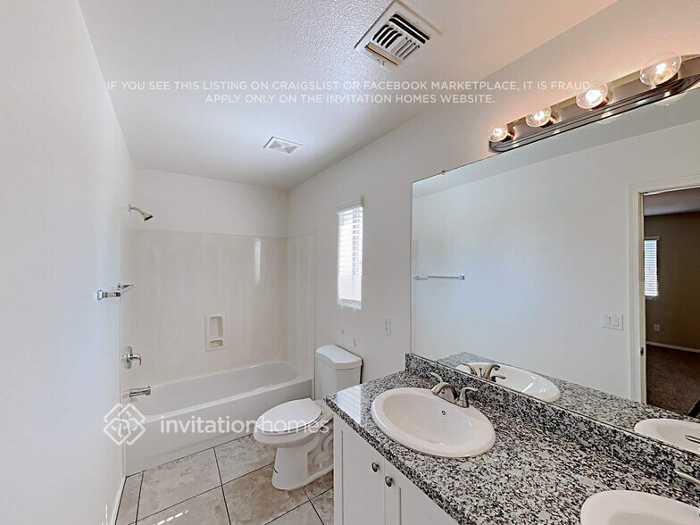 Building Photo - 17551 W Calavar Rd