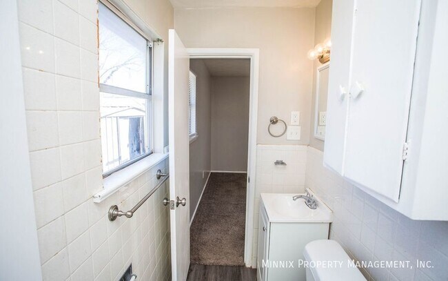 Building Photo - 3403 Bangor Dr