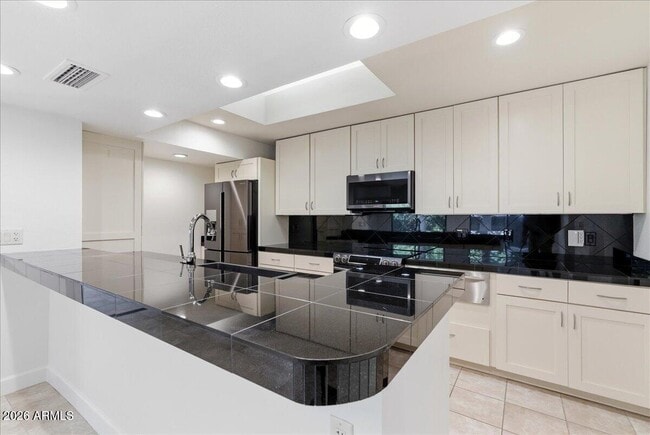 Building Photo - 5309 N 24th Pl