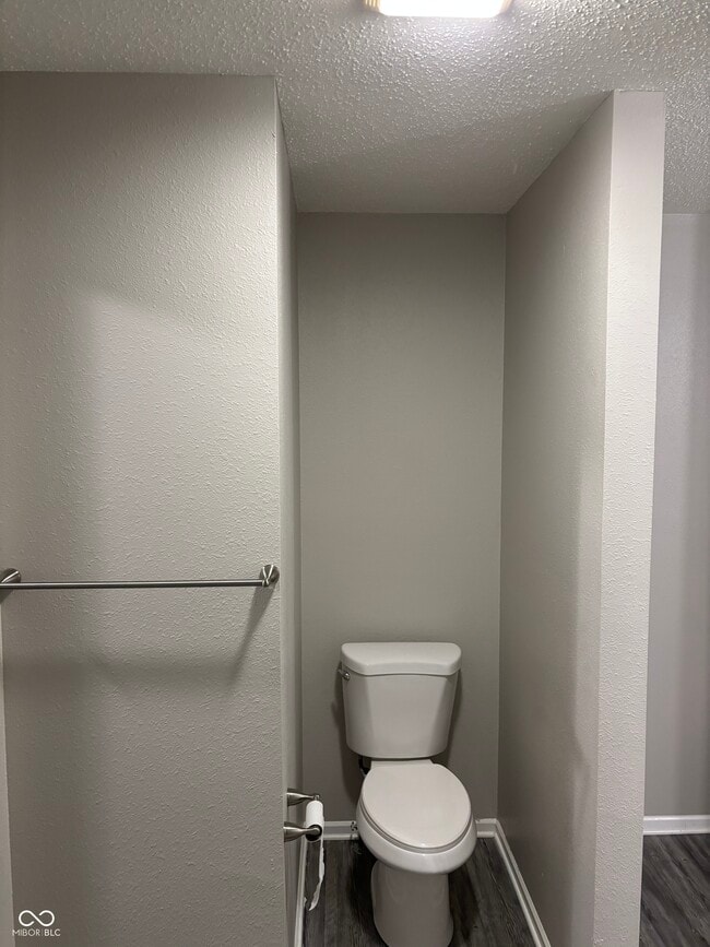 Building Photo - 1380 King Maple Dr