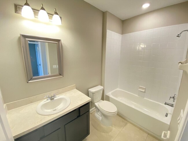 Building Photo - 258 Bella Prestwick Blvd