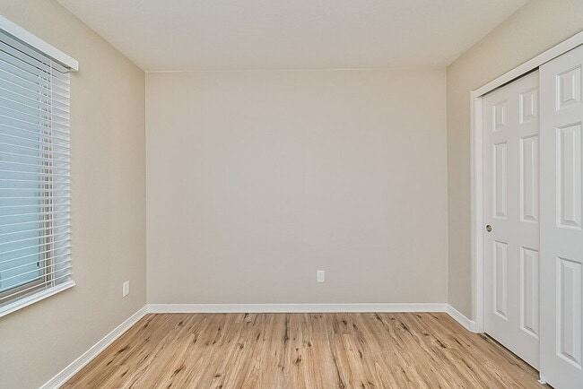 Building Photo - 122 E Camino Limon Verde