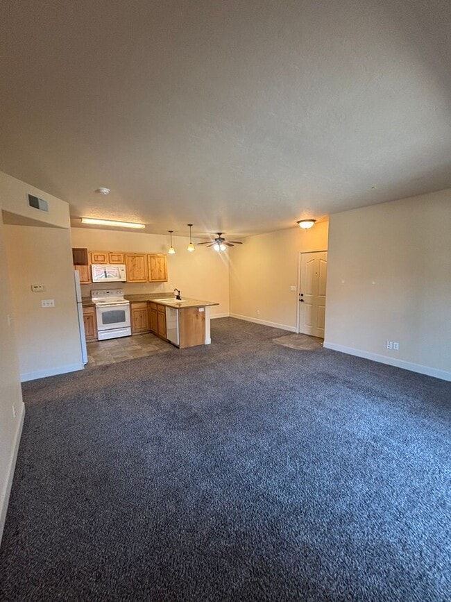Building Photo - 6735 N Spurwing Loop