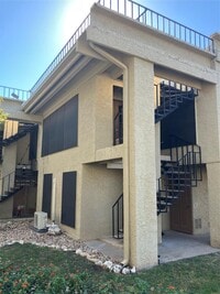 Building Photo - 5914 Lago Vista Way