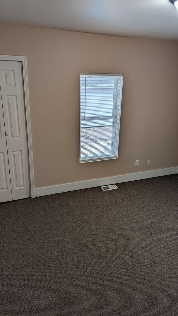 Building Photo - Spacious 2-Bedroom Home Available NOW!