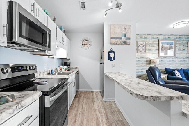 Building Photo - 215 Double Eagle Dr