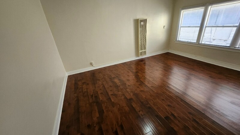 Building Photo - 1521 Wilcox Ave