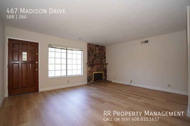 Building Photo - Spacious Home in Beautiful Blossom Valley ...