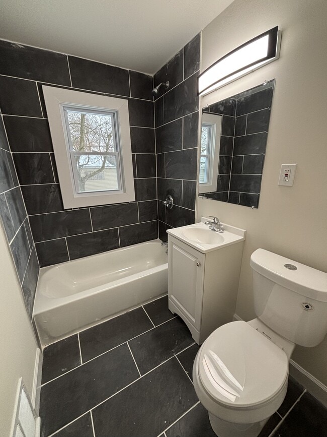 Building Photo - 5055 Adams St