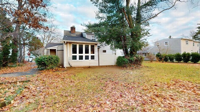 Building Photo - 11 Rockhill Rd