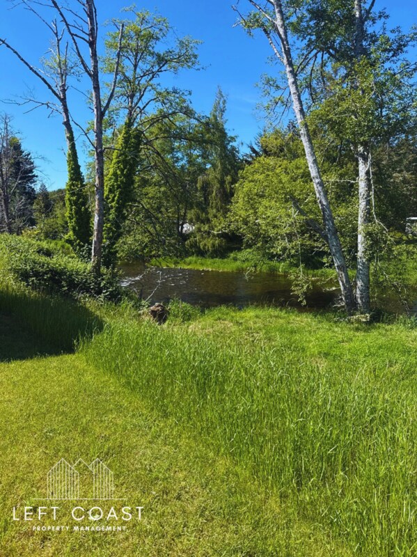 Building Photo - 2371 Salmon River Hwy