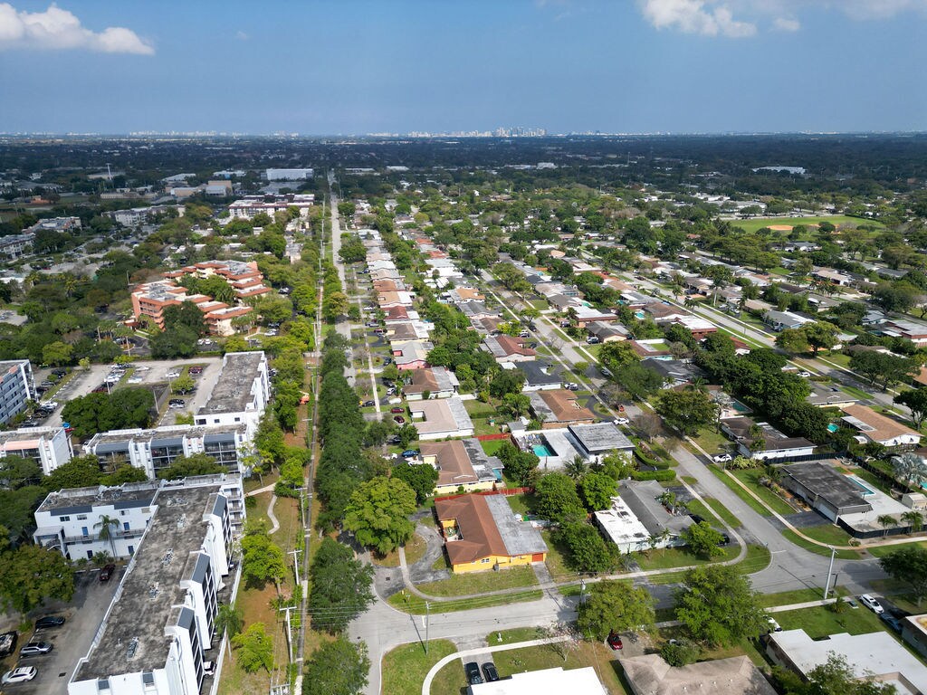 Building Photo - 7560 NW 16th St