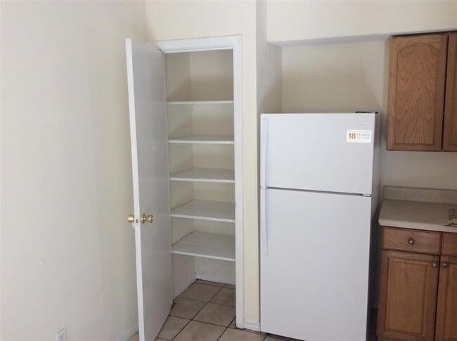 Building Photo - 1737 Wooten Park Dr