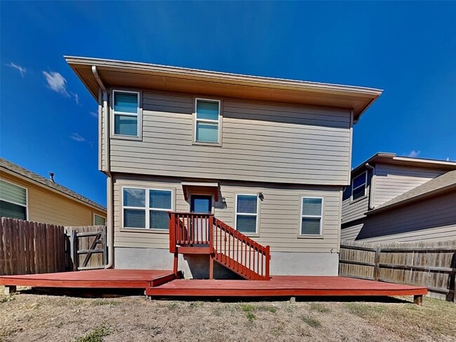 Building Photo - 214 Tallow Trl
