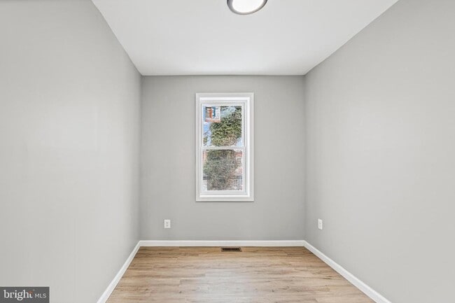 Building Photo - 3034 Arunah Ave