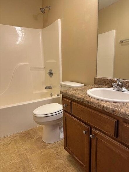 Building Photo - 2203 Bower Ln SE