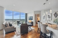 Building Photo - 1301 Throckmorton St