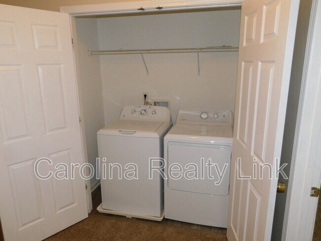 Building Photo - 3131 Decapolis Dr