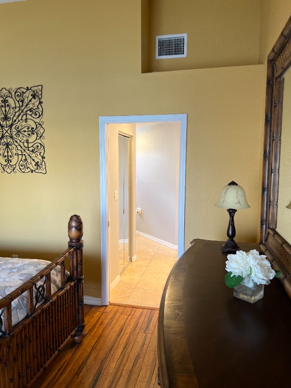 Building Photo - 7060 Strand Cir