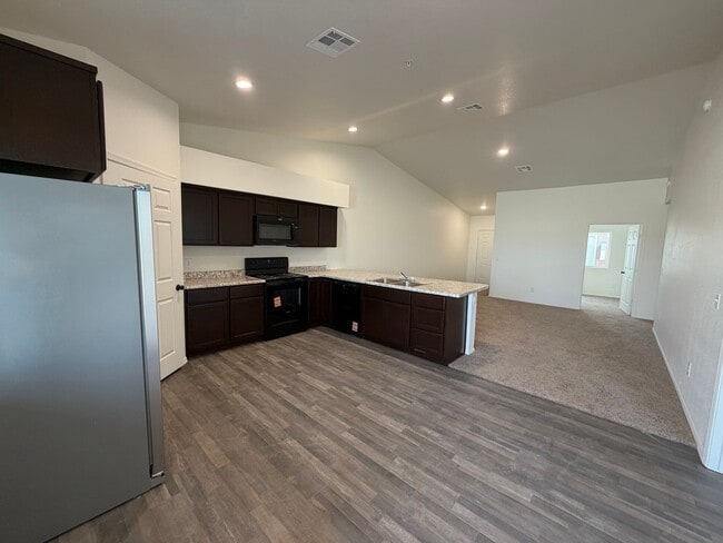 Building Photo - BRAND NEW TOWNHOME!