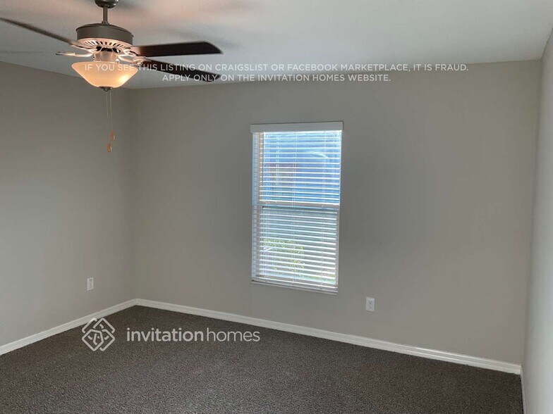 Building Photo - 1589 Blue Rose Dr