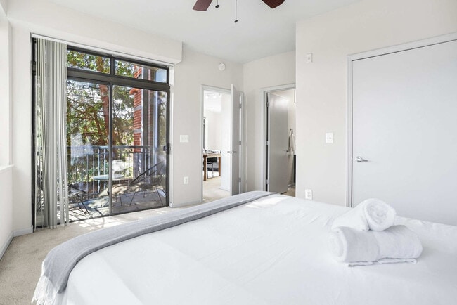 Building Photo - 305 10th Street South