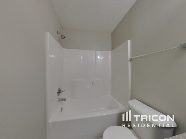 Building Photo - 2512 Calabash Dr