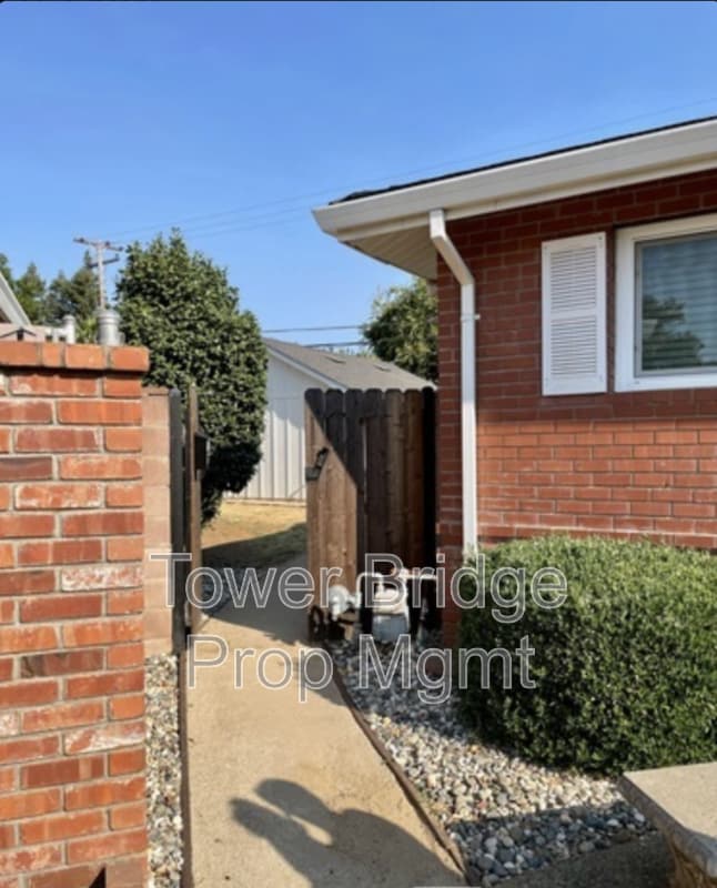 Building Photo - 41 Manley Ct