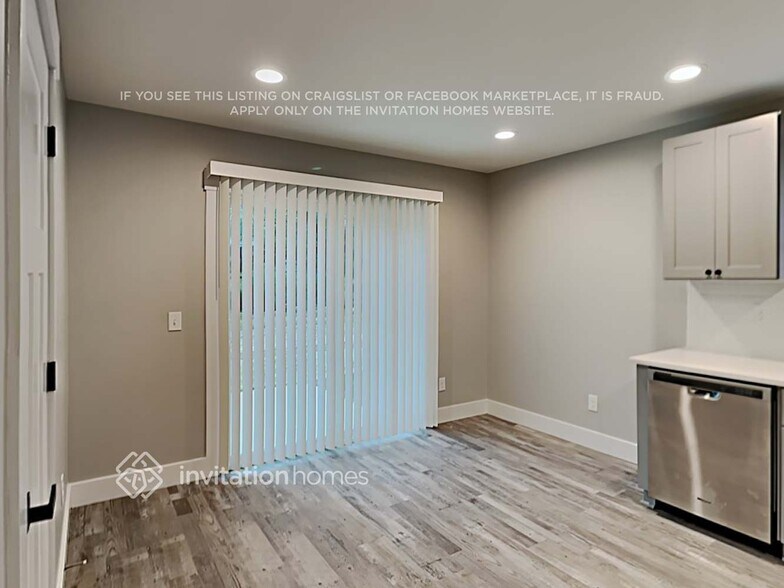 Building Photo - 524 W Main St