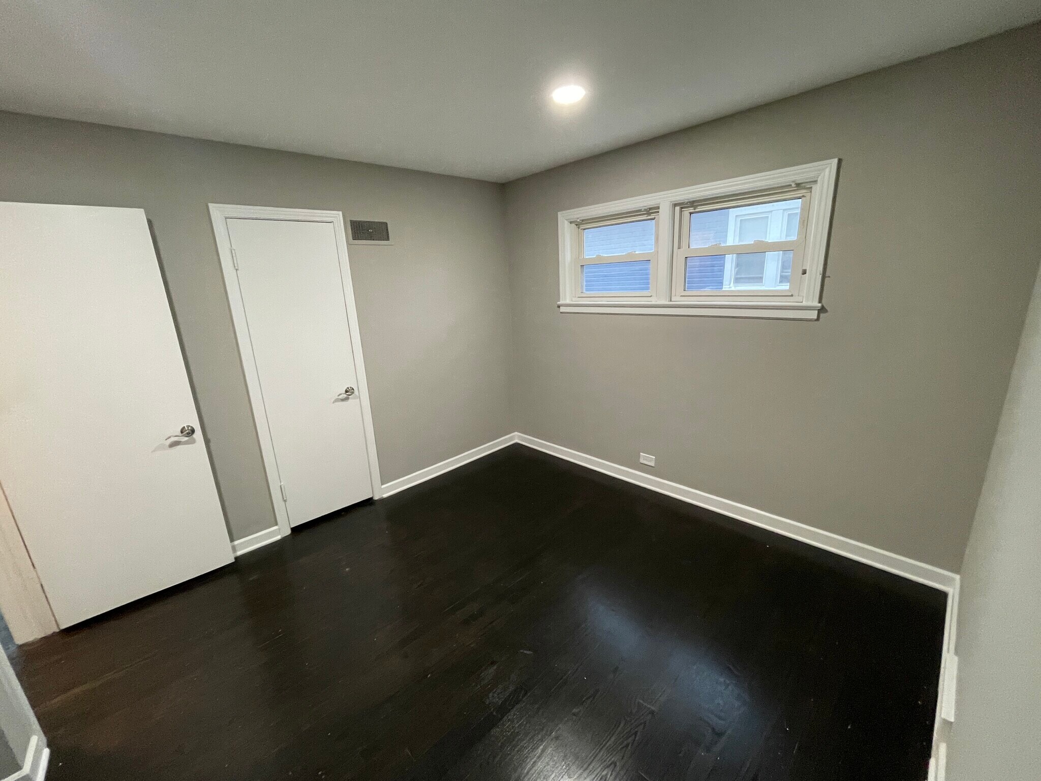 Bedroom 2 view 1 - 1550 Oakwood Ave
