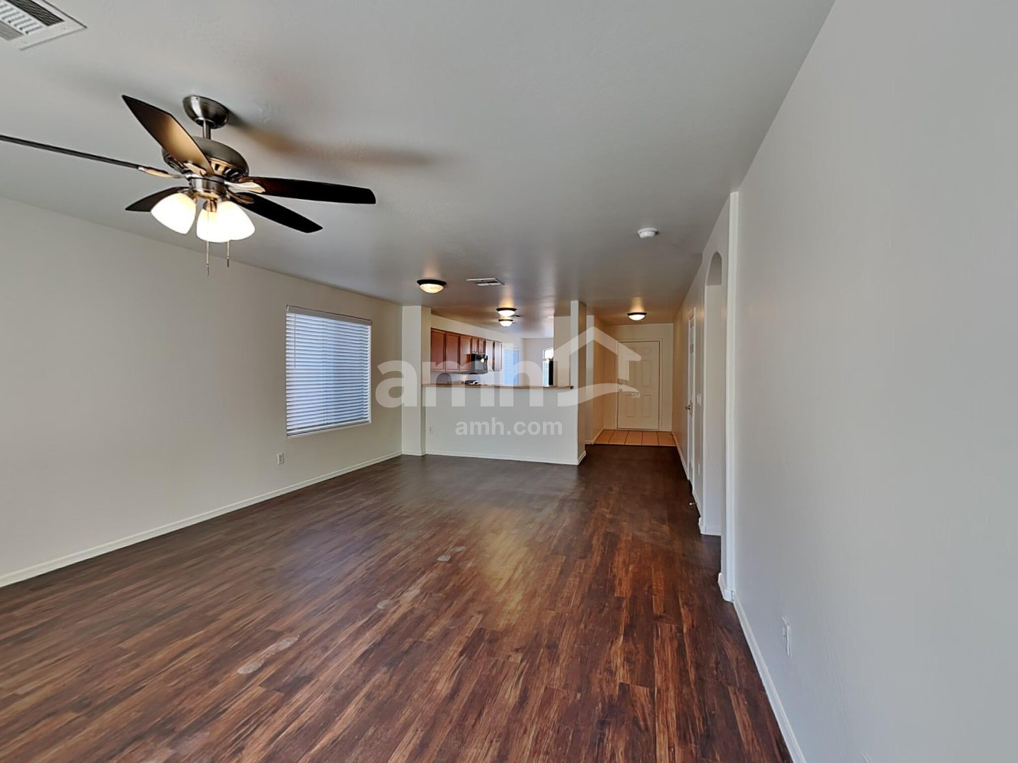 Building Photo - 6019 W Jones Ave