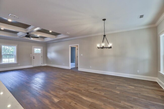 Building Photo - 43 Saralan Gdn Dr