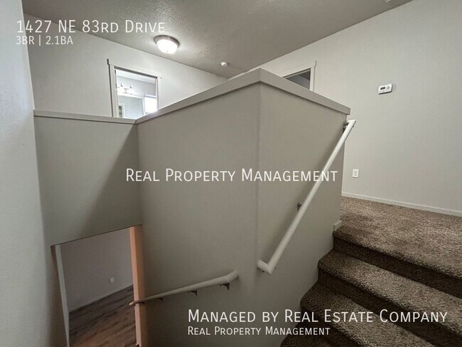 Building Photo - 1427 NE 83rd Dr