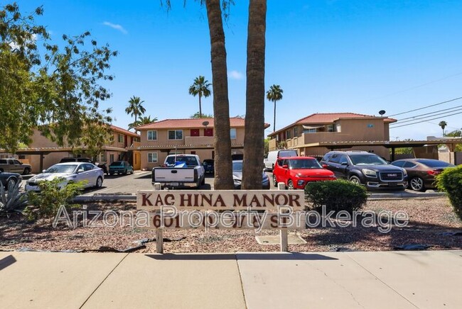Building Photo - 607 W Rio Salado Pkwy