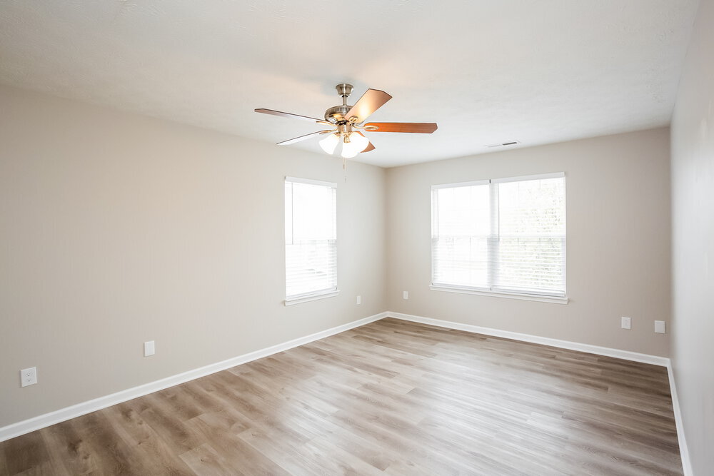 Building Photo - 143 Longleaf Ln