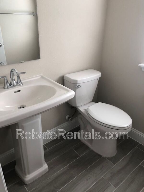 Building Photo - 308 Sweet Oak Wy