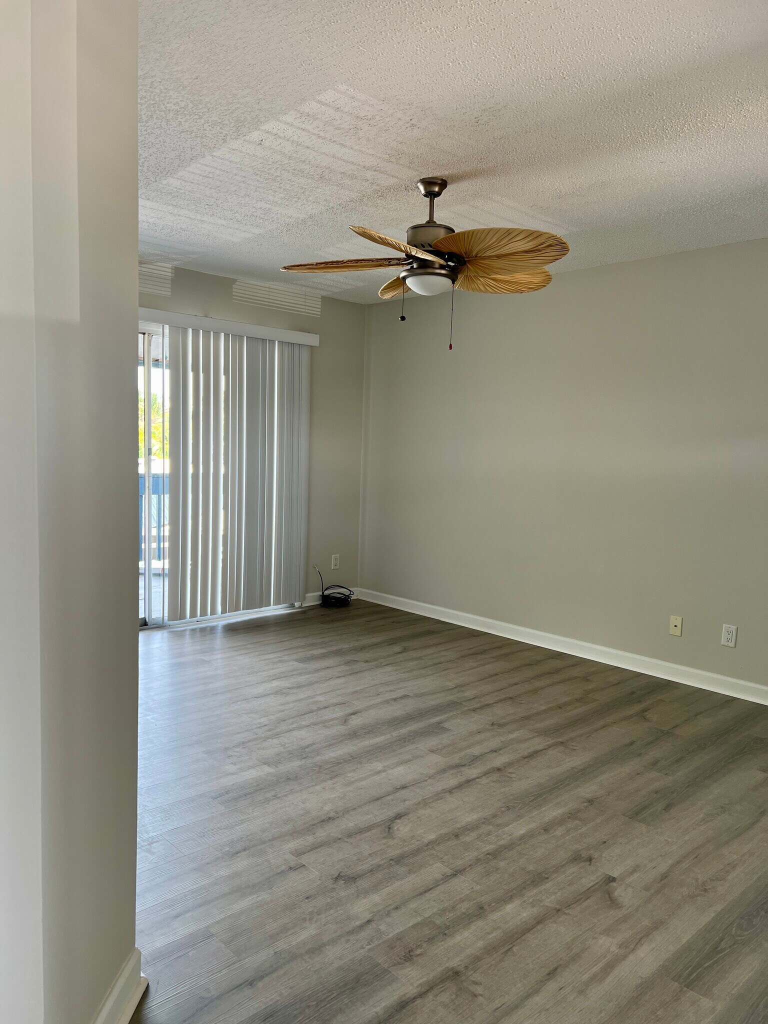 New flooring open & bright Living area. - 7006 Midnight Pass Rd