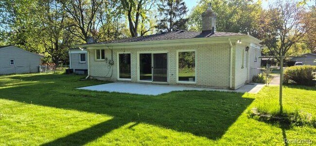 Building Photo - 6253 Cramlane Dr