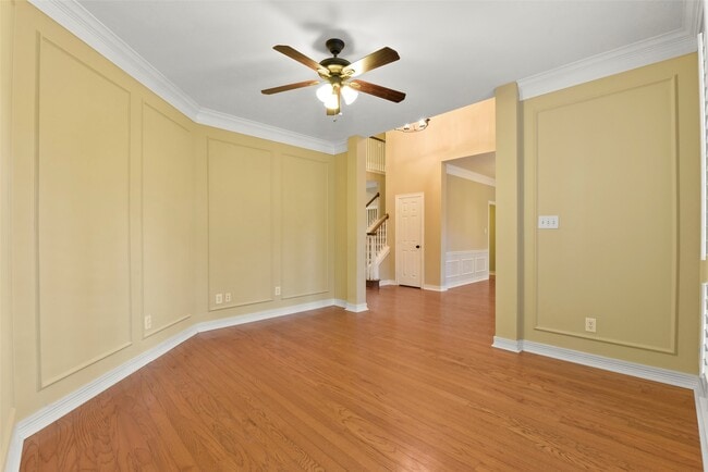 Building Photo - 1915 Lytham Ln