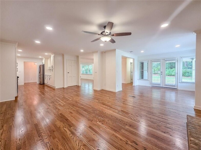 Building Photo - 771 Mockingbird Ln