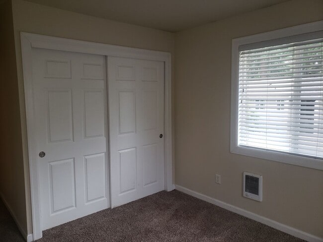 Building Photo - **PENDING** Great West Slope Condo!