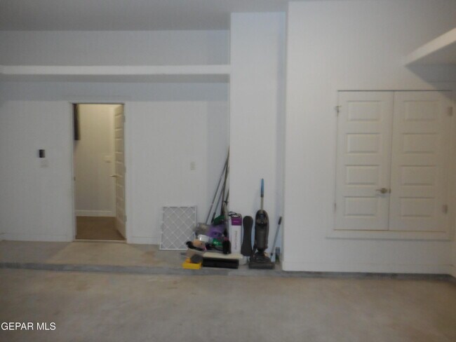 Building Photo - 13425 Emerald Crystal Dr