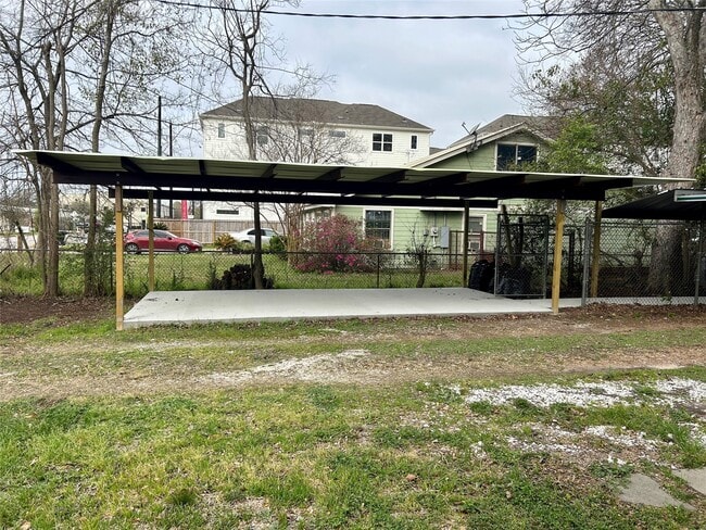 Building Photo - 8510 Vogue Ln