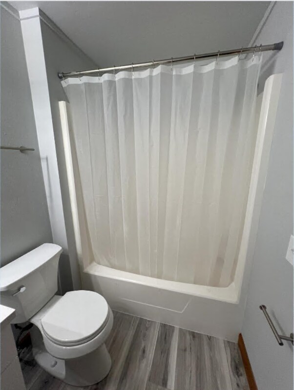 Building Photo - 2 S Wickham Ct